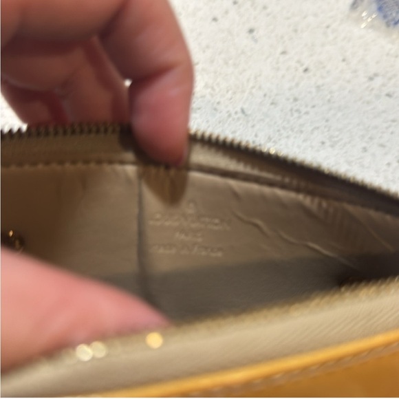 Louis Vuitton LV Vernis Flower Lexington Pouchette, Aftermarket Chain with COA - Picture 10 of 13